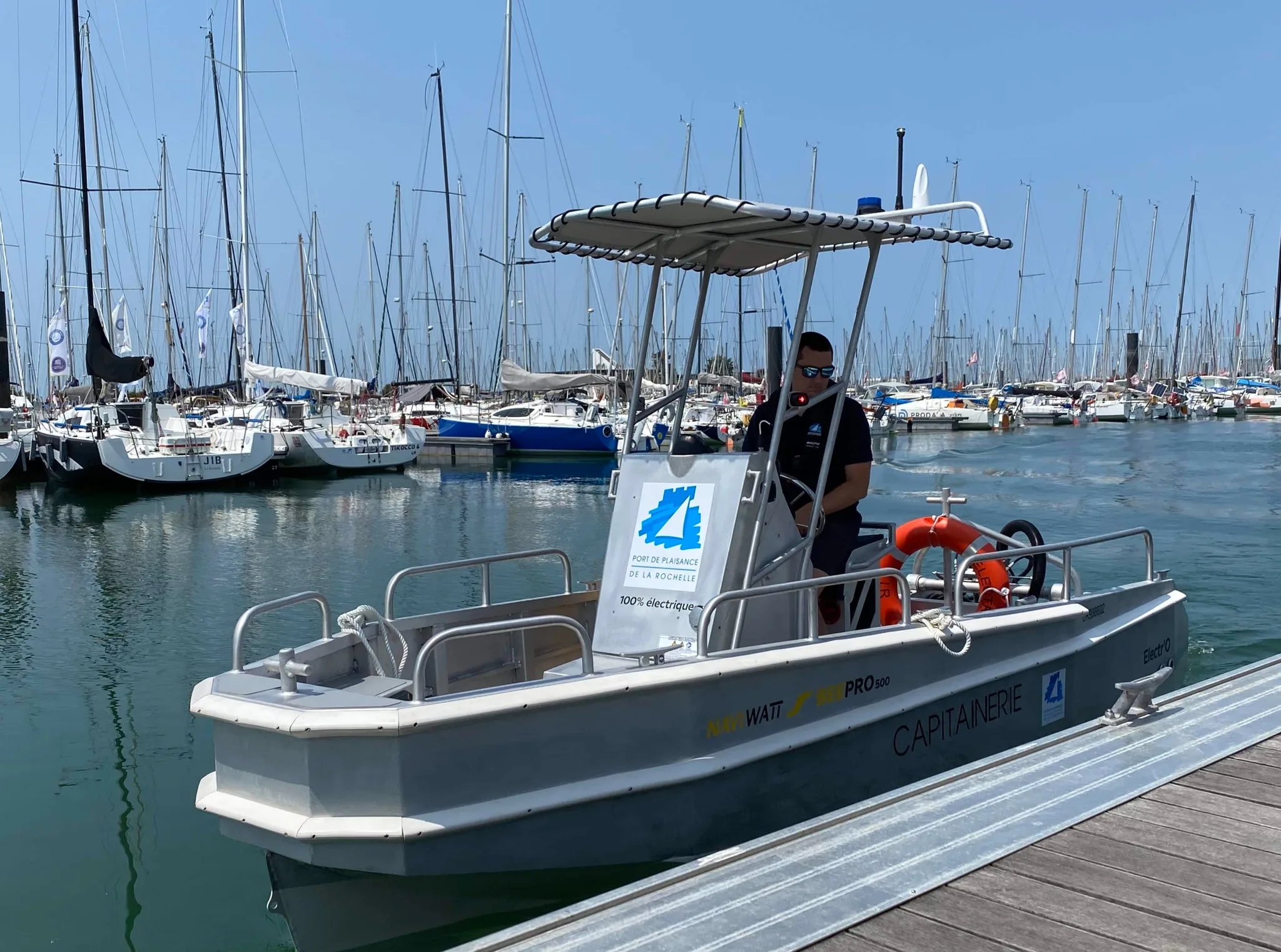 BeePro 500 — exterior 2