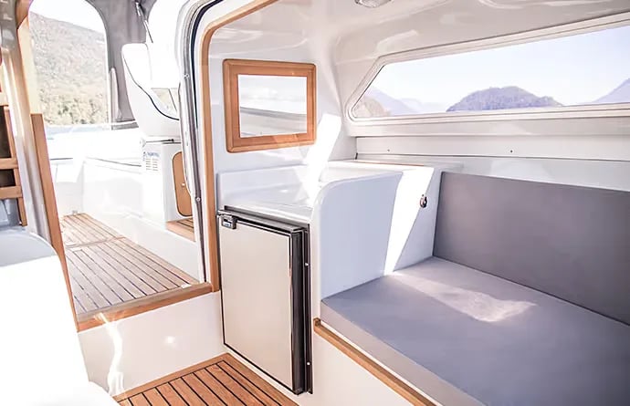 Capriole 700 — interior 2