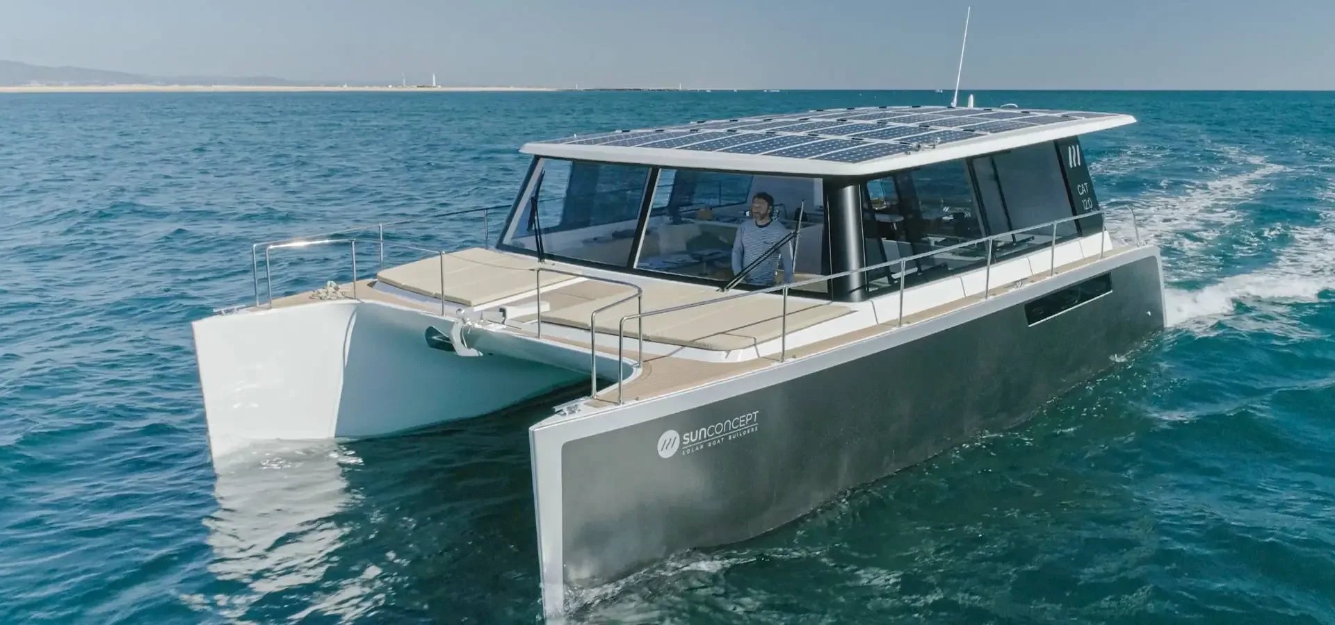 CAT 12.0 Cruise — exterior 1