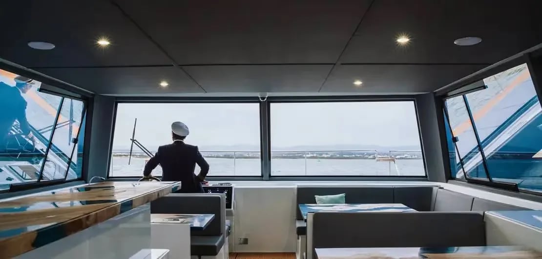 CAT 12.0 Lounge — interior 2