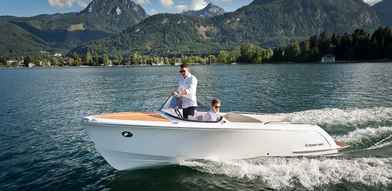Eclipse 580 — exterior 4