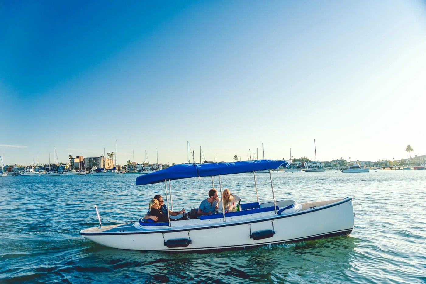 Fantail 217 — exterior 6