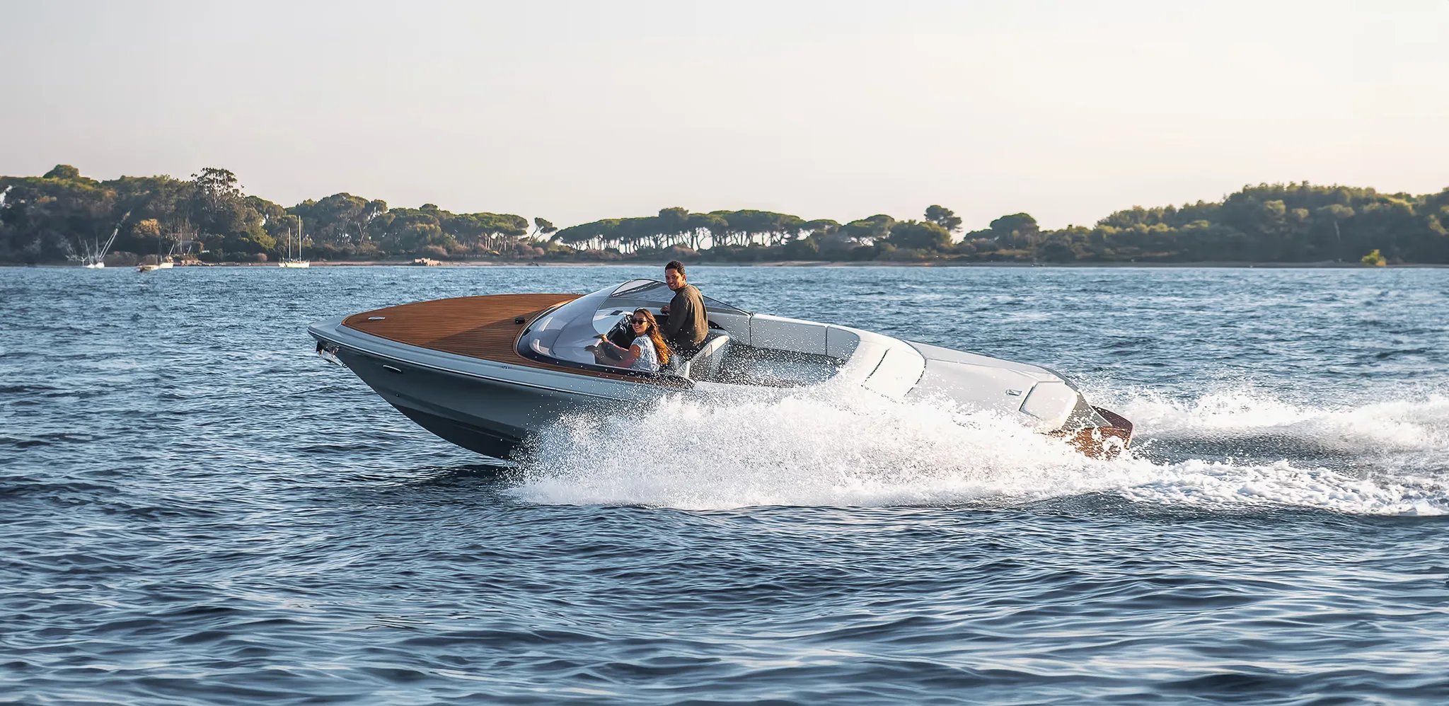 M 800 — exterior 5