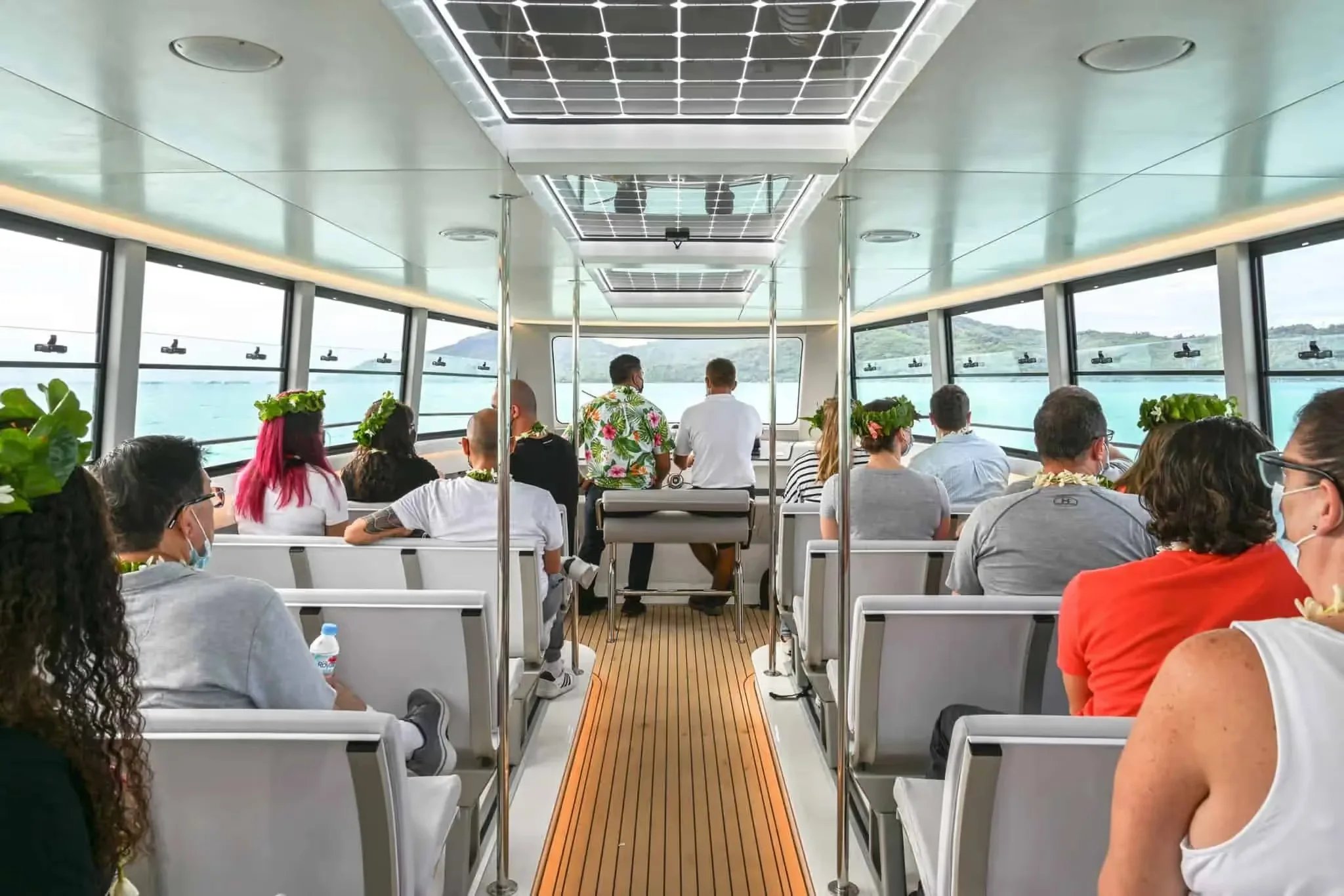 Soel Shuttle 14 — interior 1