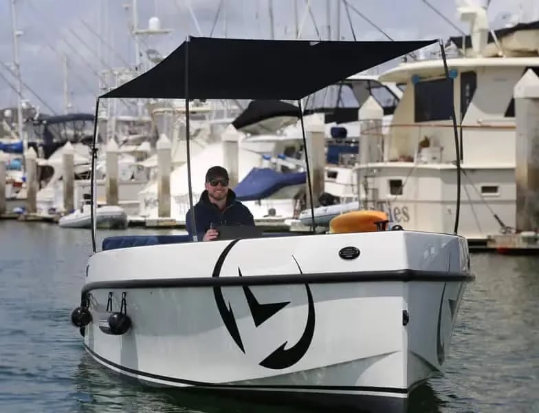 Volt 180 — exterior 4