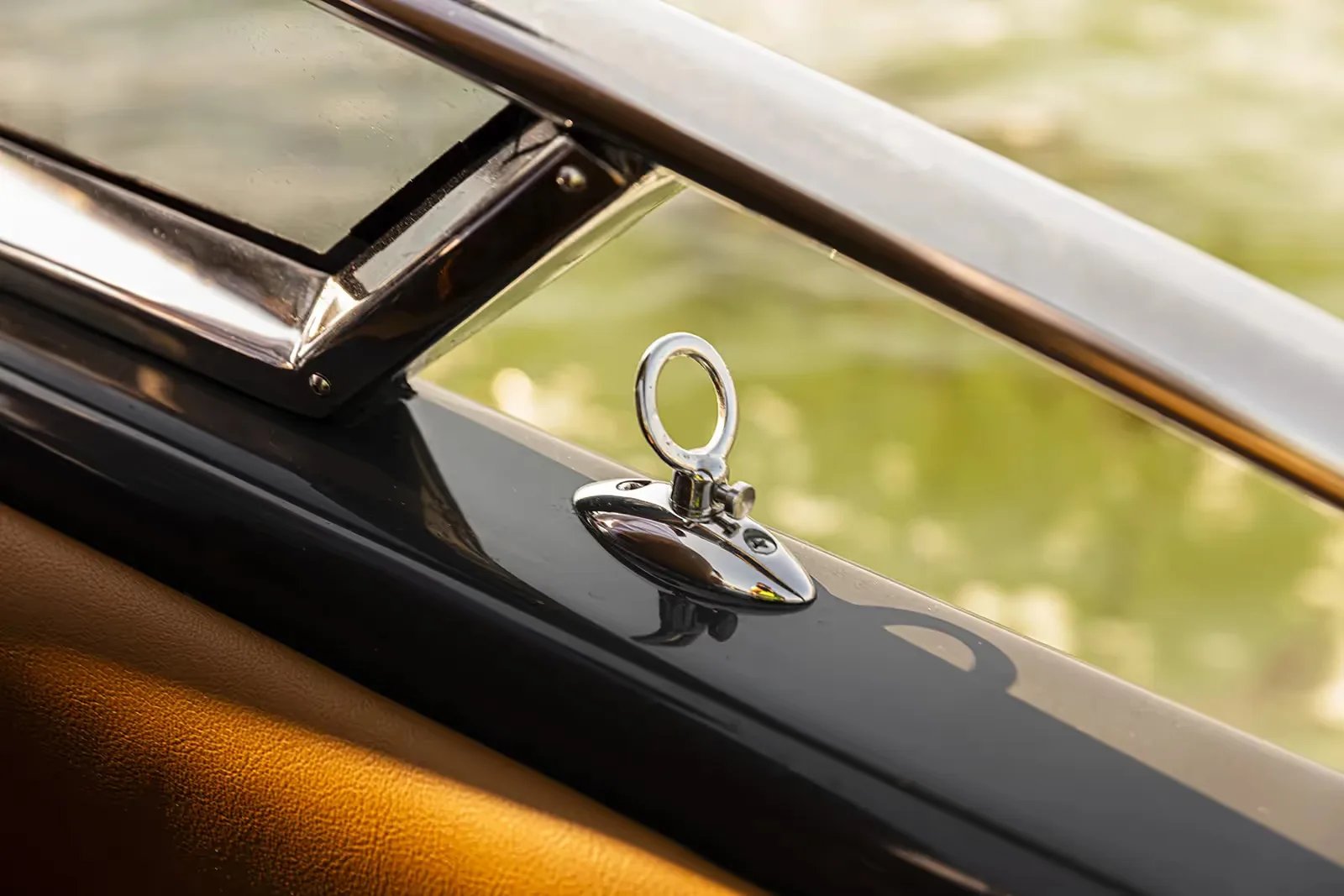 Wave e-550 — interior 1