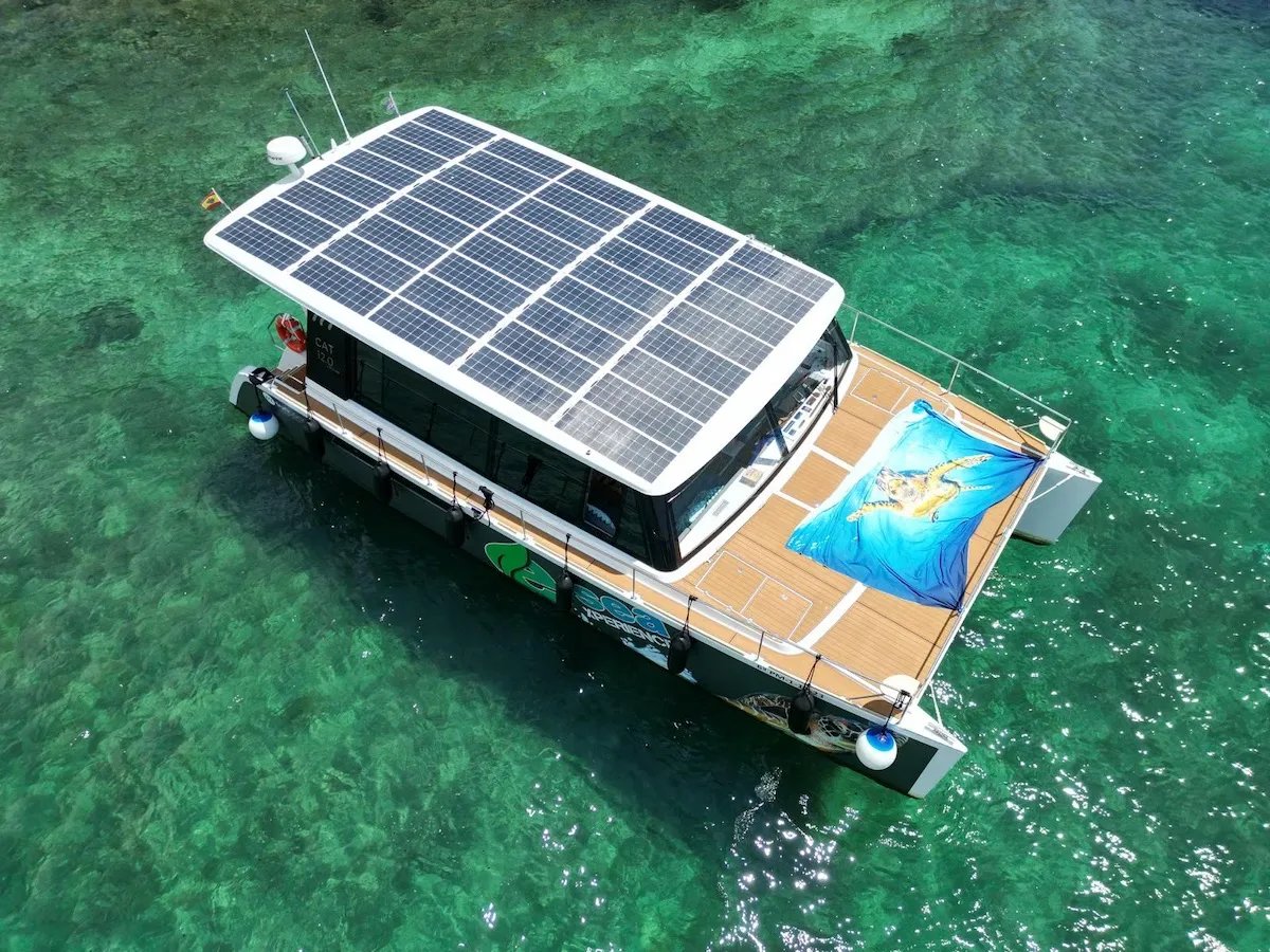 Alquiler de catamarán solar para día en Mallorca, image 4