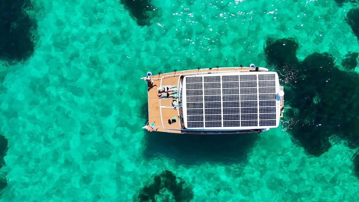 Alquiler de catamarán solar para día en Mallorca, image 2